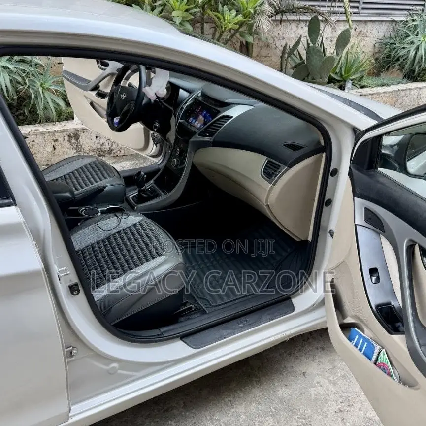 Hyundai Elantra 2015 White