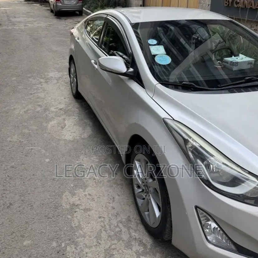Hyundai Elantra 2015 White
