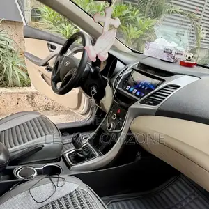 Hyundai Elantra 2015 White