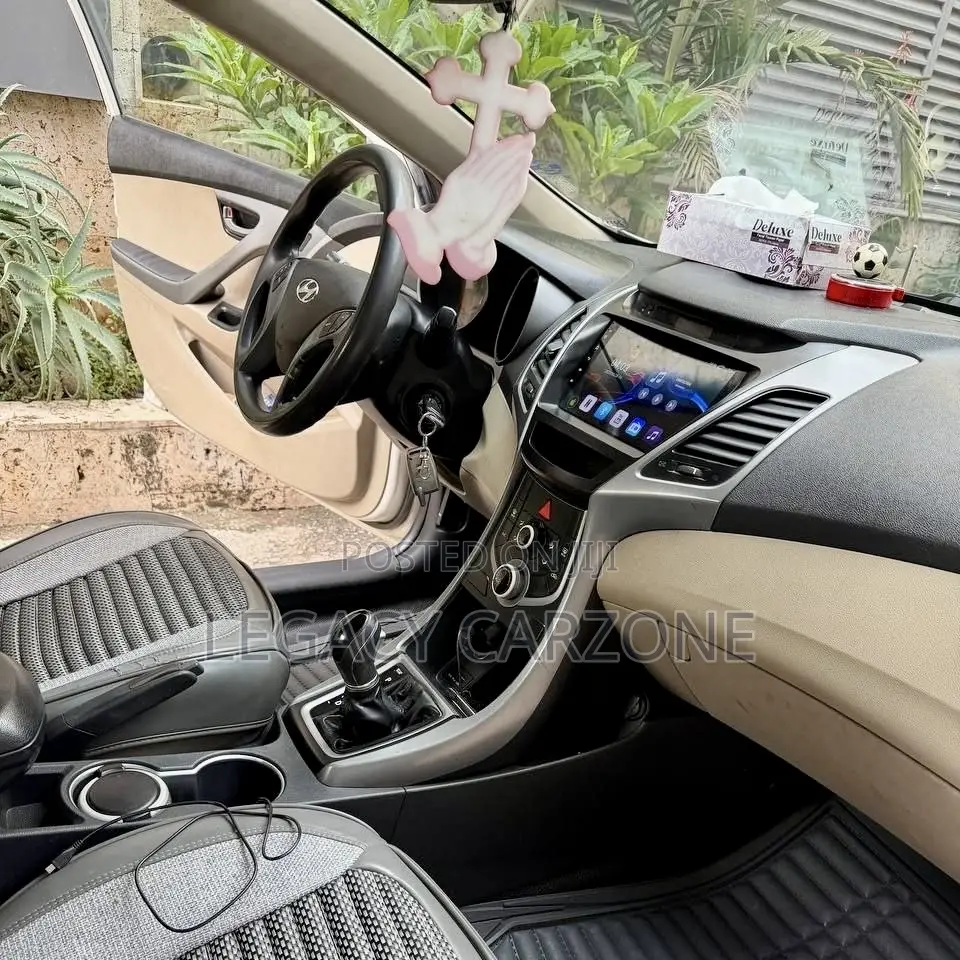 Hyundai Elantra 2015 White