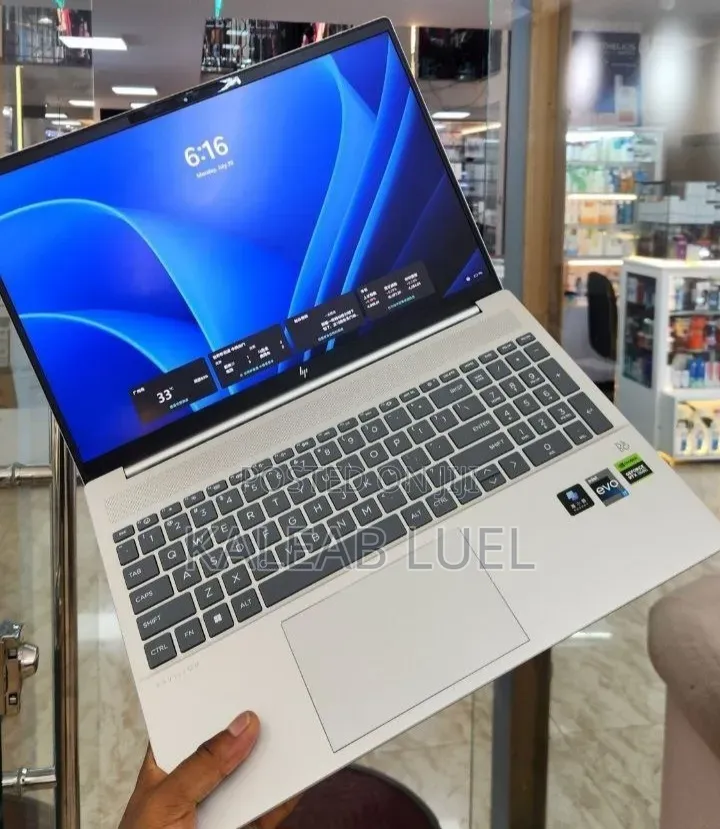 New Laptop HP Pavilion 15 16GB Intel Core i7 SSD 1T