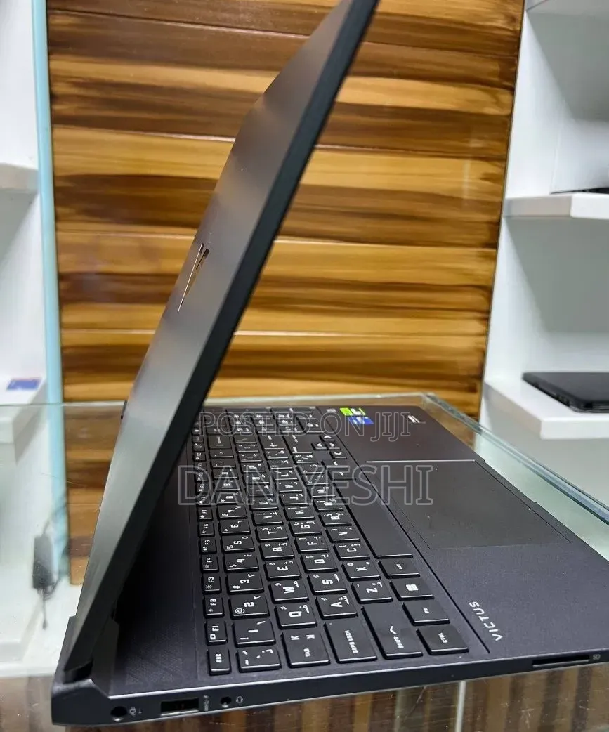 New Laptop HP Victus 15 16GB Intel Core i5 SSD 512GB