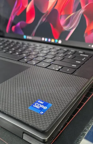 New Laptop Dell Precision 5560 16GB Intel Core i7 SSD 512GB