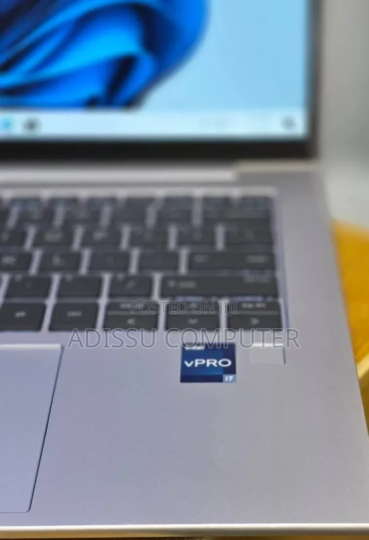 New Laptop HP EliteBook 840 G10 16GB Intel Core i7 SSD 512GB