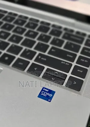 New Laptop HP EliteBook 1040 G8 16GB Intel Core i7 SSD 512GB