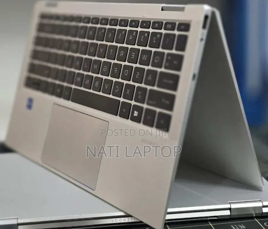 New Laptop HP EliteBook 1040 G8 16GB Intel Core i7 SSD 512GB