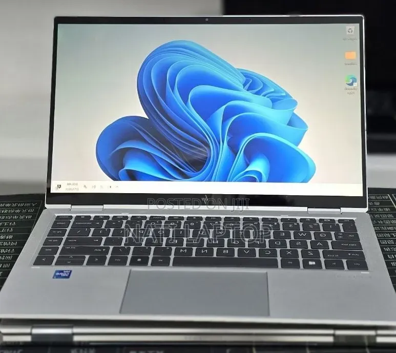 New Laptop HP EliteBook 1040 G8 16GB Intel Core i7 SSD 512GB