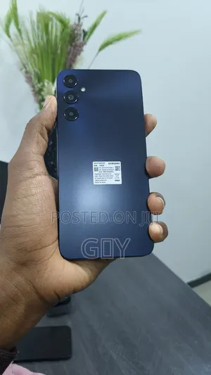 New Samsung Galaxy M14 64 GB Black