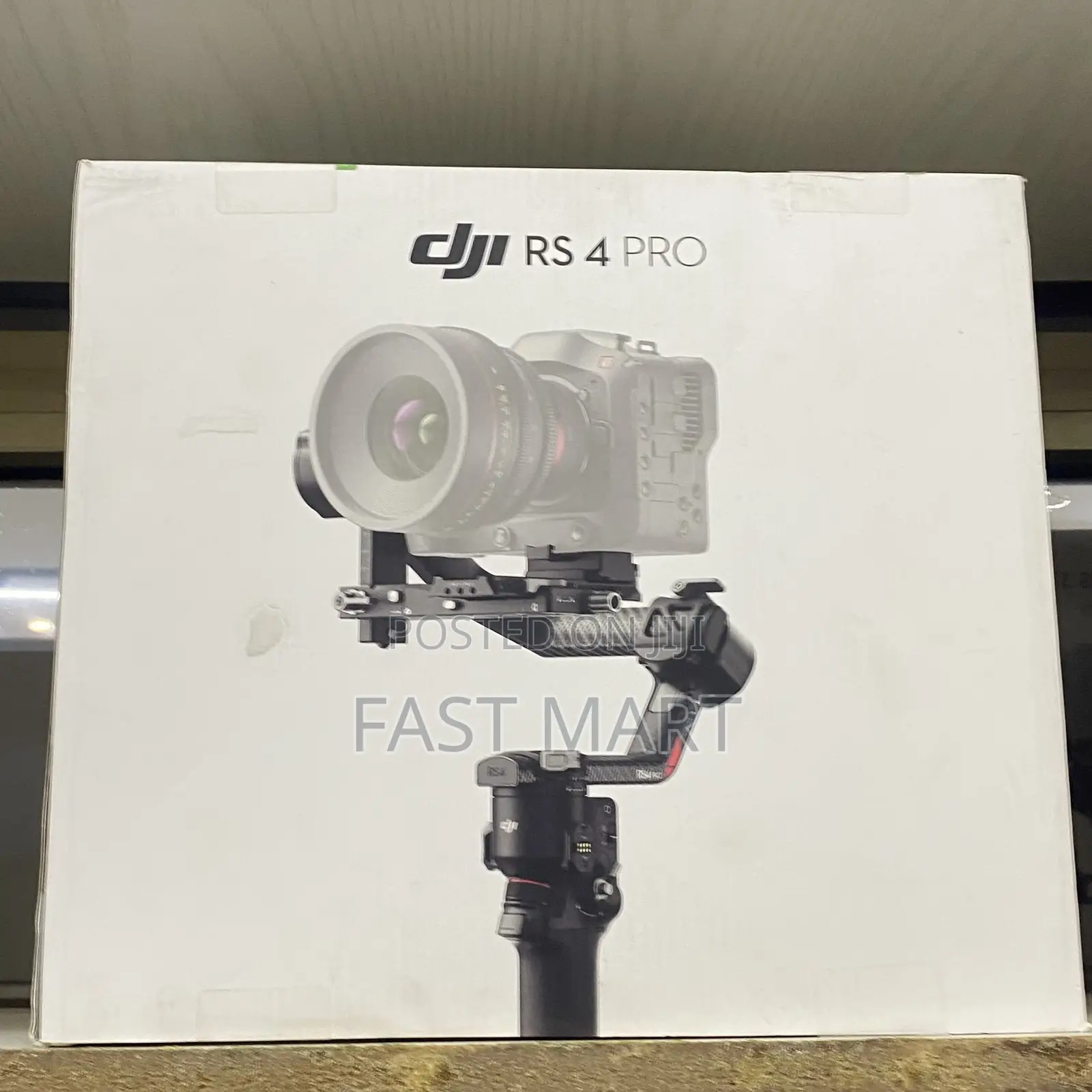 DJI RS 4 PRO Professional 3-Axis Camera Stabilizer New Packed
