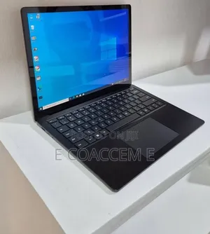 New Laptop Microsoft Surface 8GB Intel Core i5 SSD 256GB