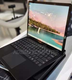 New Laptop Microsoft Surface 16GB Intel Core i5 SSD 256GB