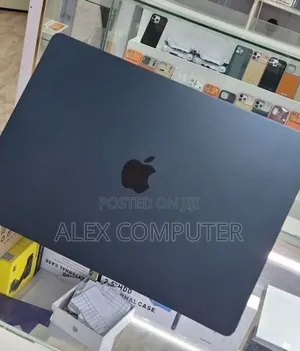 New Laptop Apple MacBook Air 2025 M4 16GB Apple M4 SSD 256GB