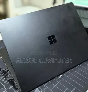 New Laptop Microsoft Surface 16GB Intel Core i7 SSD 256GB