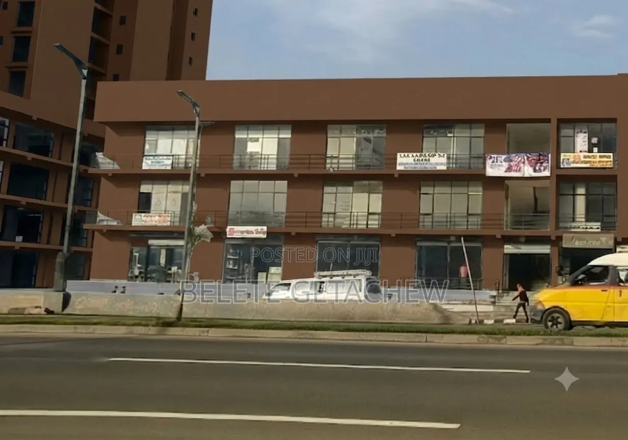 Lebu-Garment, G+2 Commercial Building for Sale 1500sqm