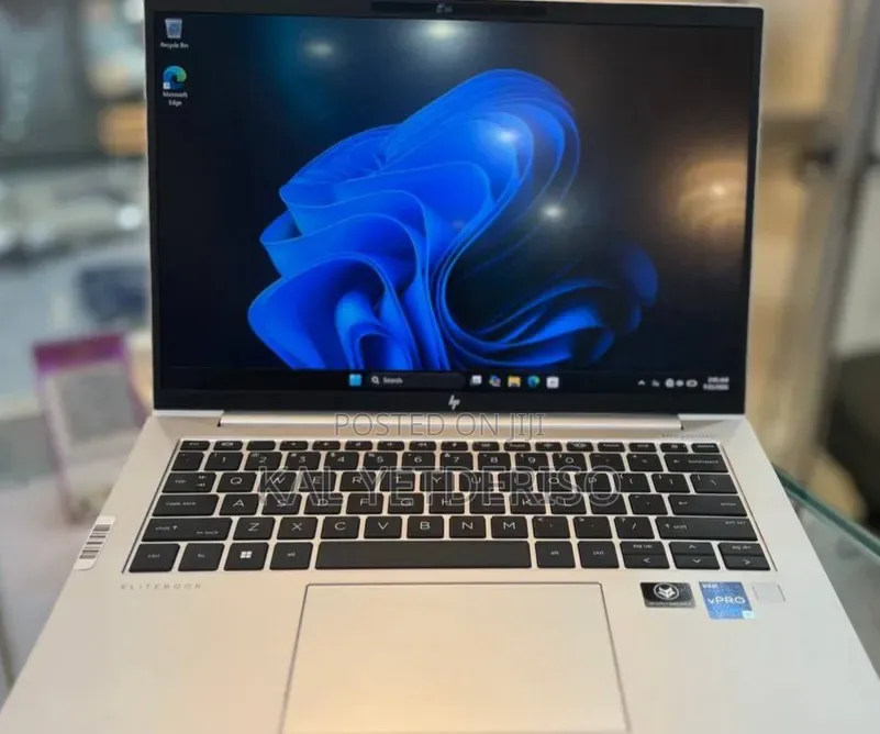 New Laptop HP EliteBook 840 G9 16GB Intel Core i5 SSD 512GB