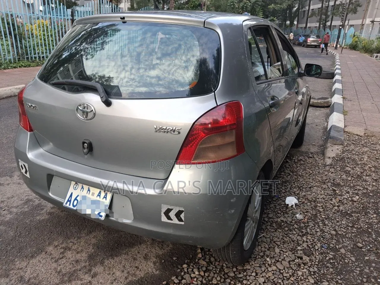 Toyota Yaris 2009 Gray
