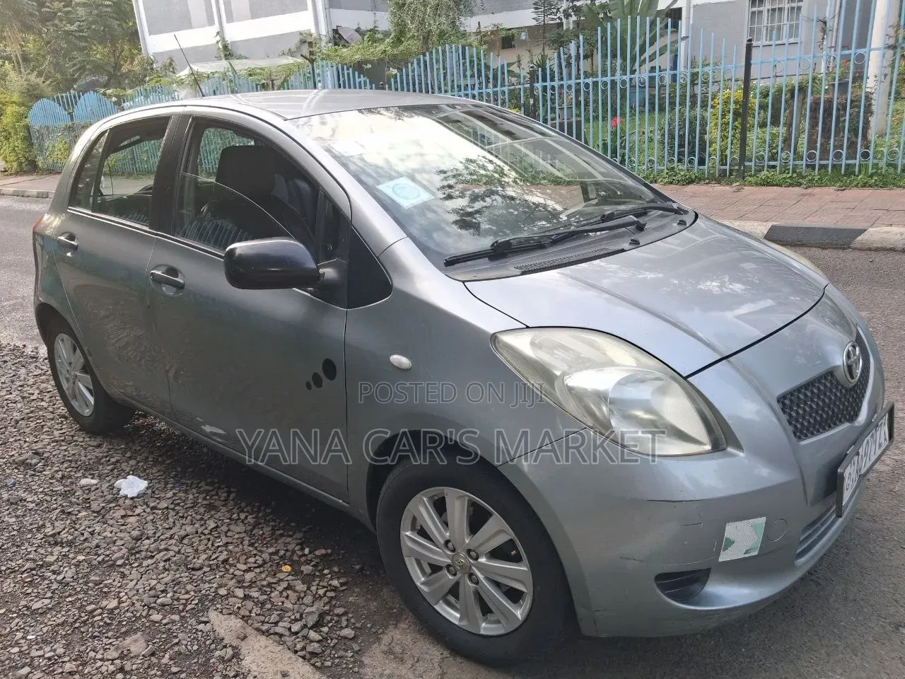 Toyota Yaris 2009 Gray