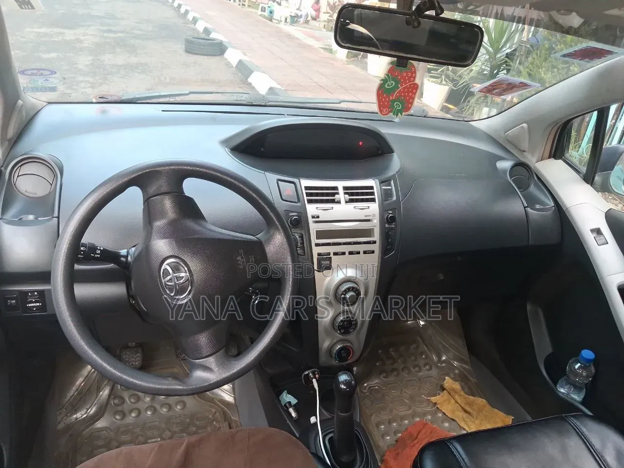Toyota Yaris 2009 Gray