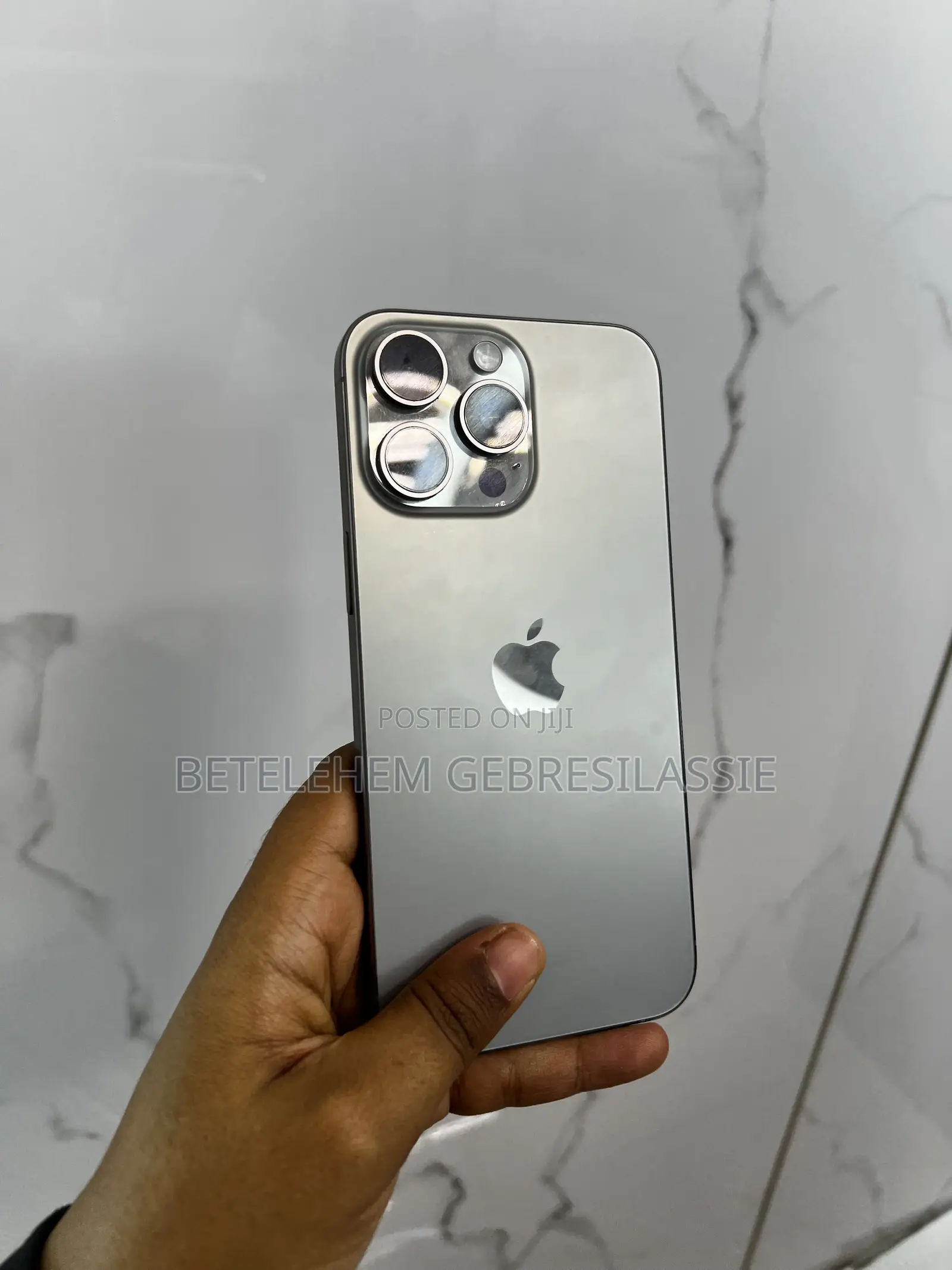Apple iPhone 15 Pro Max 256 GB Gray