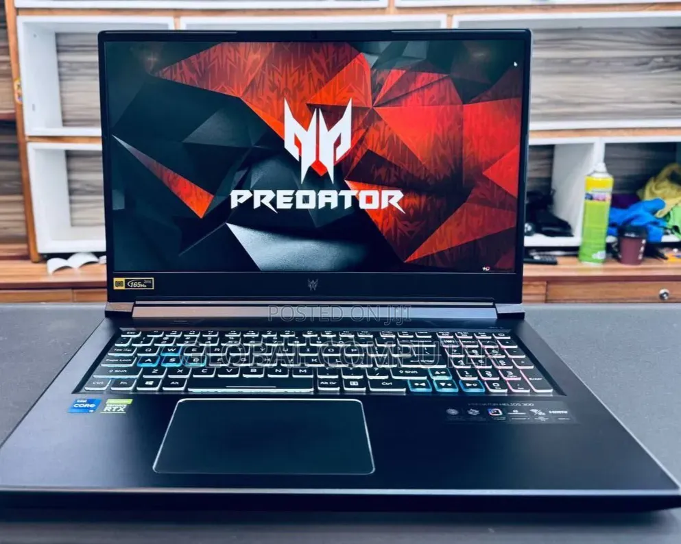 New Laptop Acer Predator Helios 18 PH18-71 16GB Intel Core i9 SSD 1T