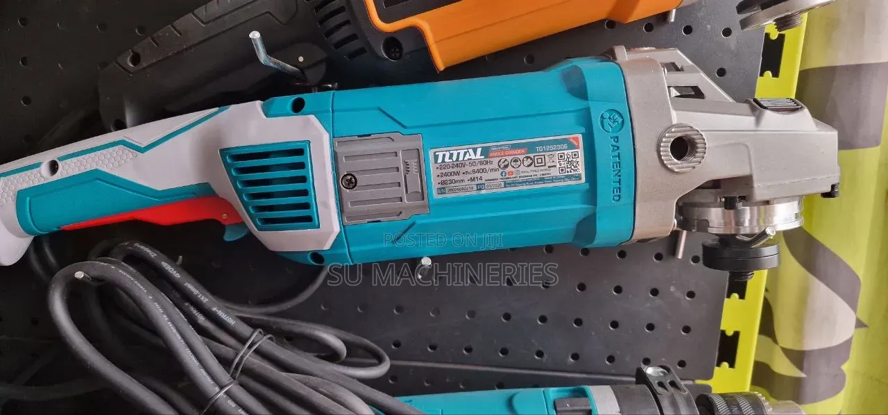 Total Grinder 2400 W