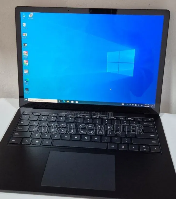 New Laptop Microsoft Surface 16GB Intel Core i7 SSD 512GB