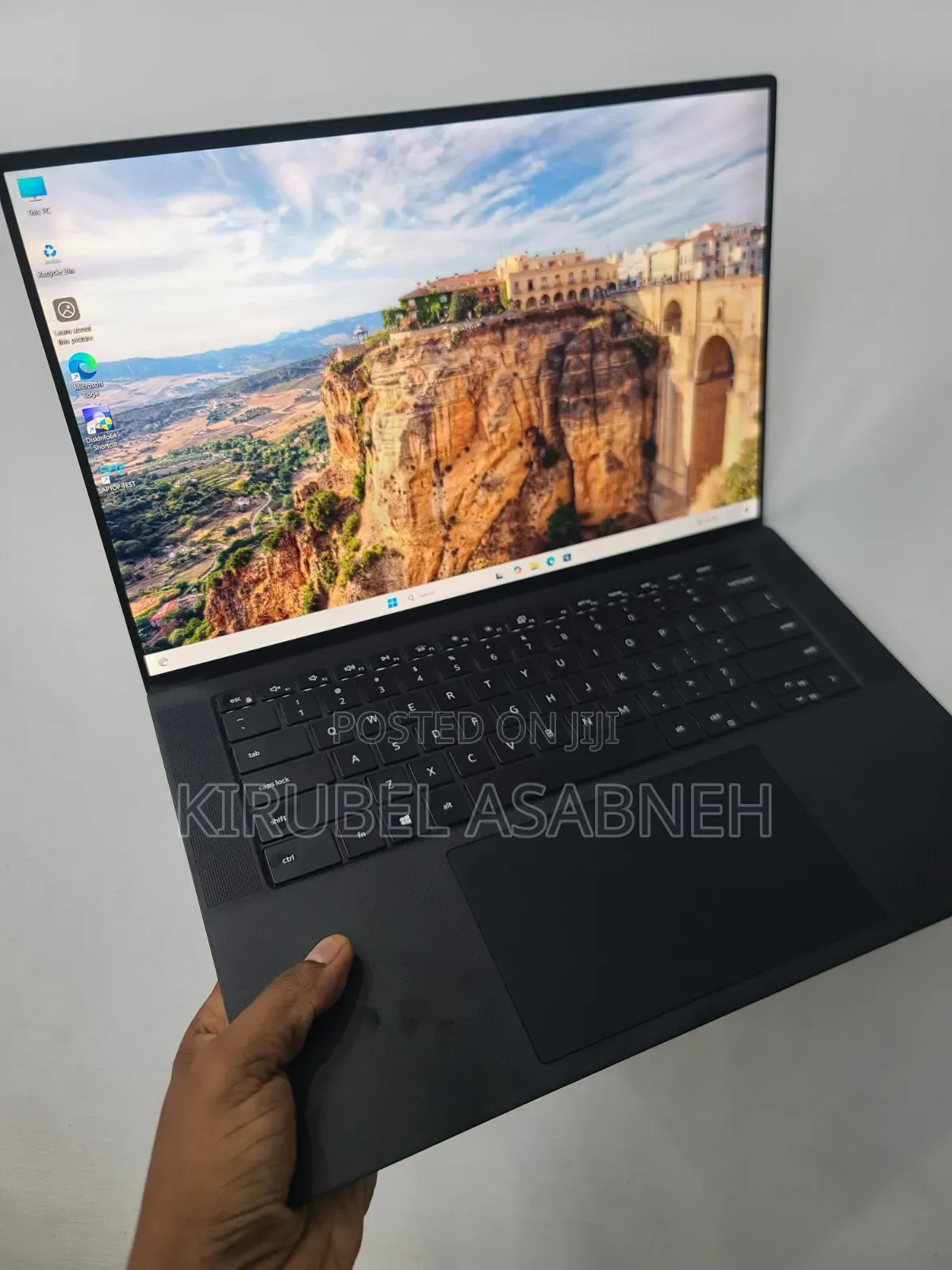 New Laptop Dell XPS 15 16GB Intel Core i7 SSD 512GB