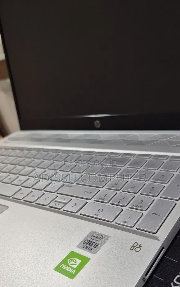 New Laptop HP Pavilion 15 8GB Intel Core i5 SSD 512GB