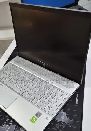 New Laptop HP Pavilion 15 8GB Intel Core i5 SSD 512GB