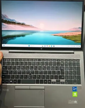 New Laptop HP ZBook Studio 16GB Intel Core i7 SSD 512GB