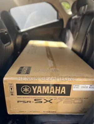 PSR Sx 720 Yamaha Keyboard