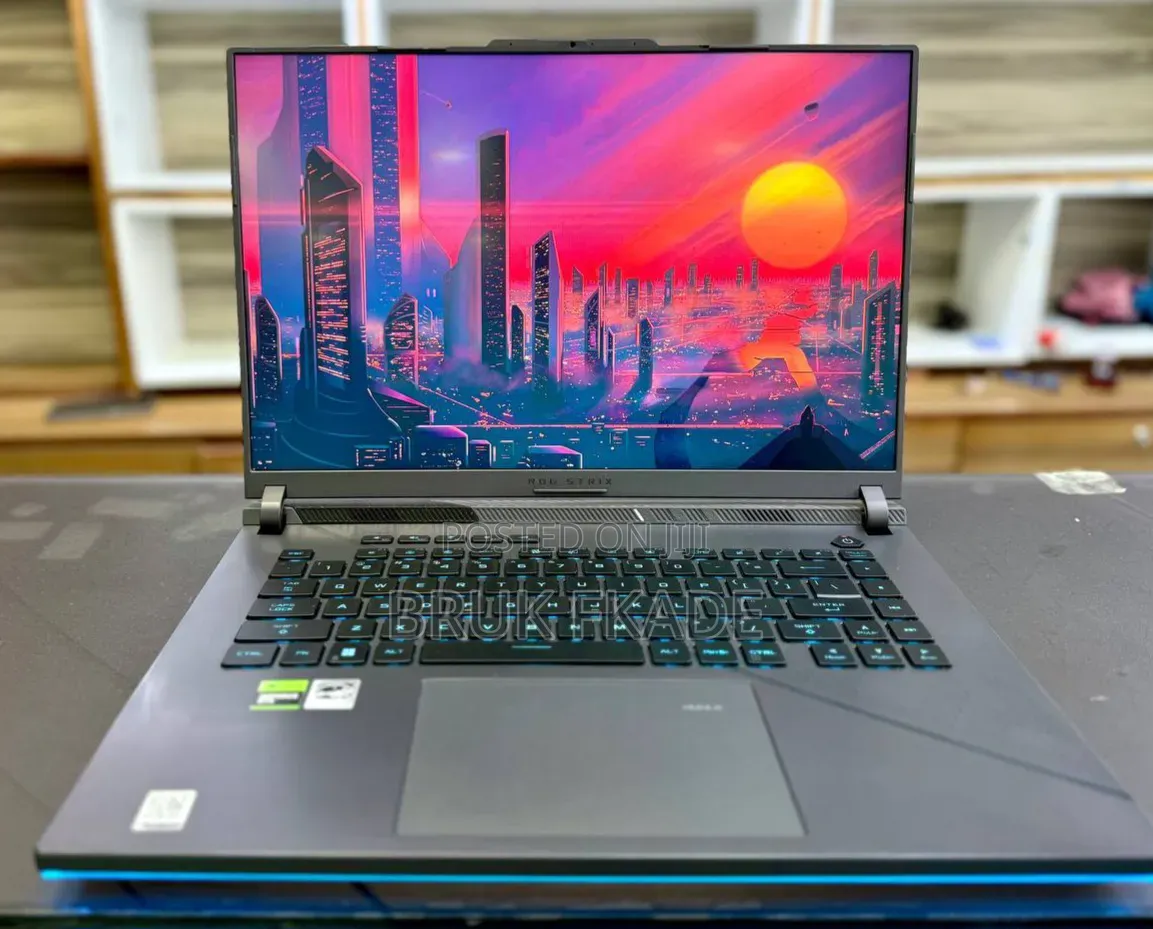 New Laptop Asus ROG Strix G16 G614 16GB Intel Core i9 SSD 1T