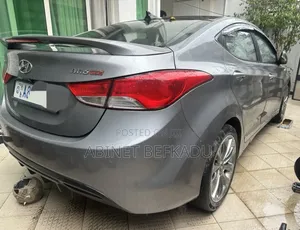 Hyundai Avante 2012 Silver
