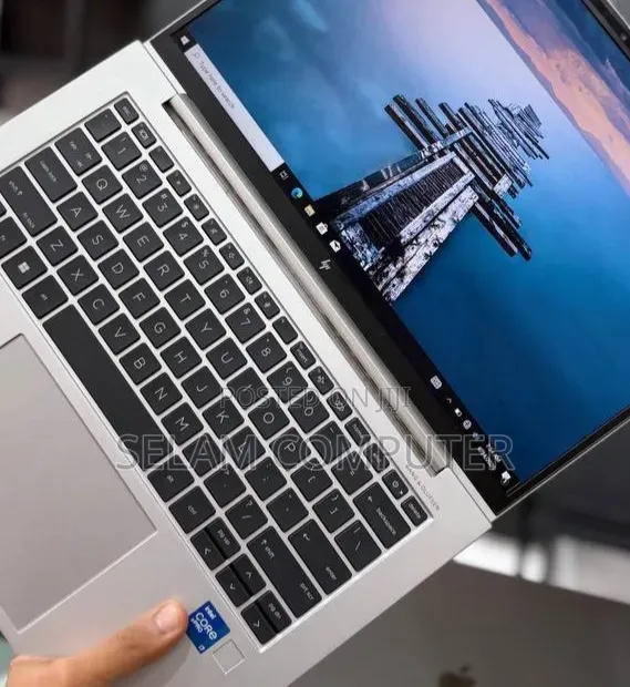 New Laptop HP EliteBook 840 G10 16GB Intel Core i7 SSD 512GB