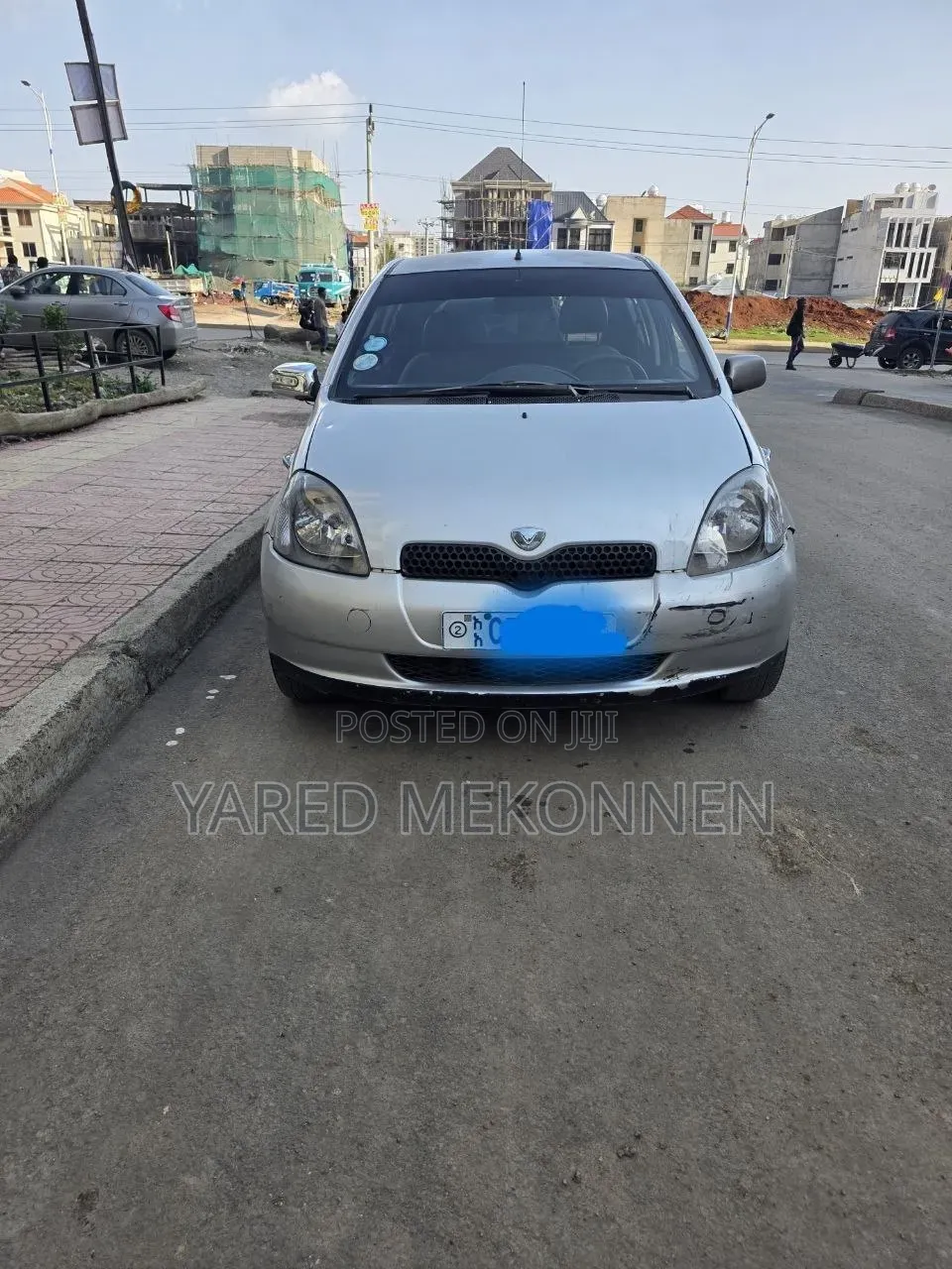 Toyota Vitz 2001 Silver