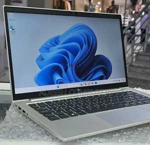 New Laptop HP EliteBook 830 G8 16GB Intel Core i5 SSD 512GB