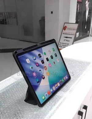 New Apple iPad Pro 12.9 (2020) 1 TB Black