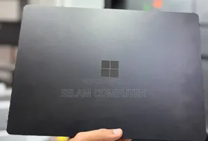 New Laptop Microsoft Surface 16GB Intel Core i7 SSD 512GB