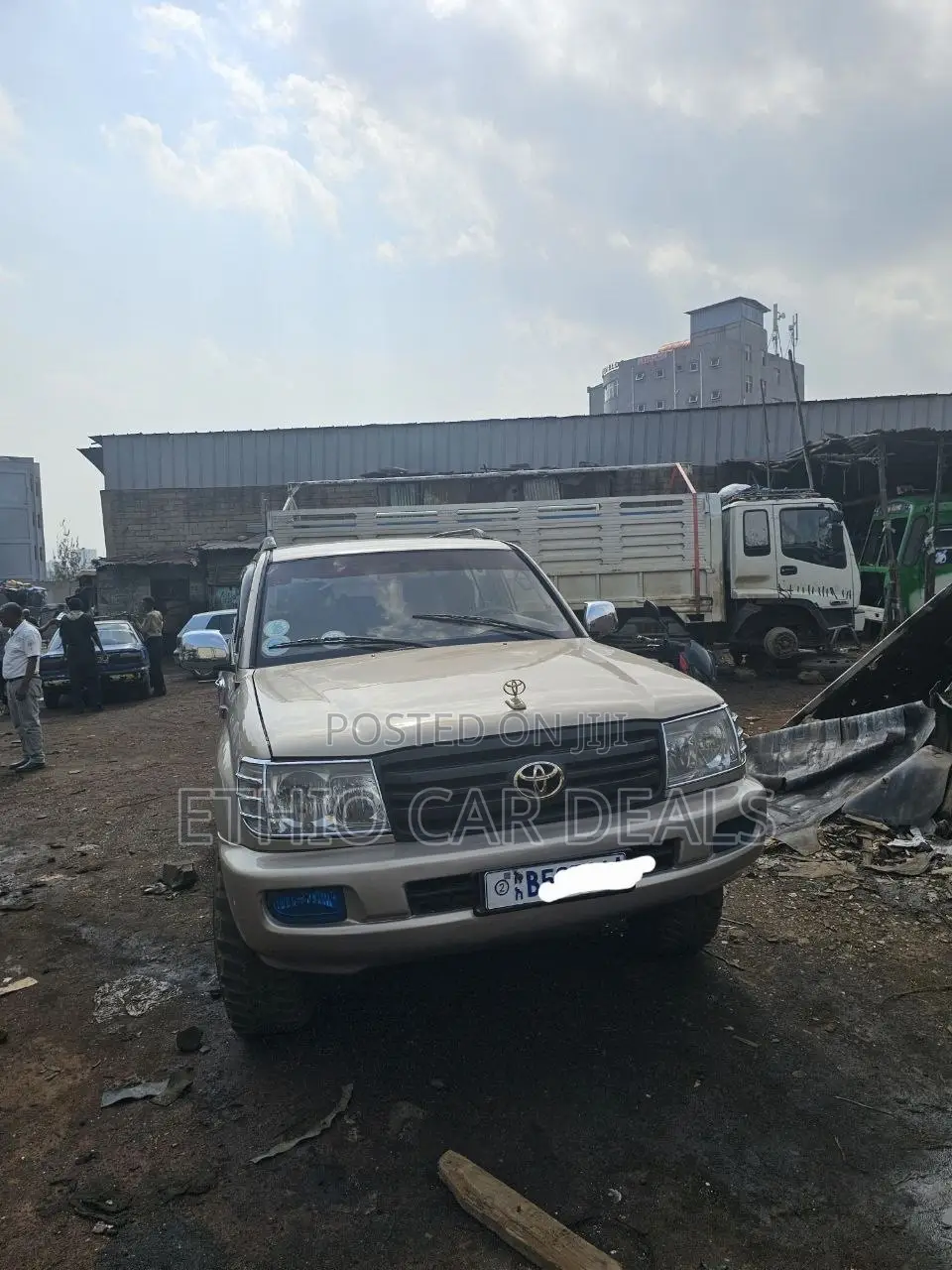 Toyota Land Cruiser 2004 Gold