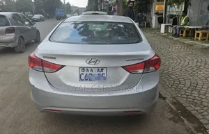 Hyundai Elantra 2013 Silver