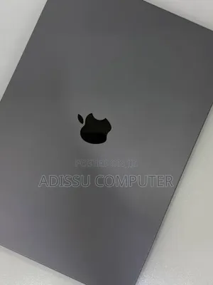 New Laptop Apple MacBook Pro 2019 16GB Apple M1 SSD 1T