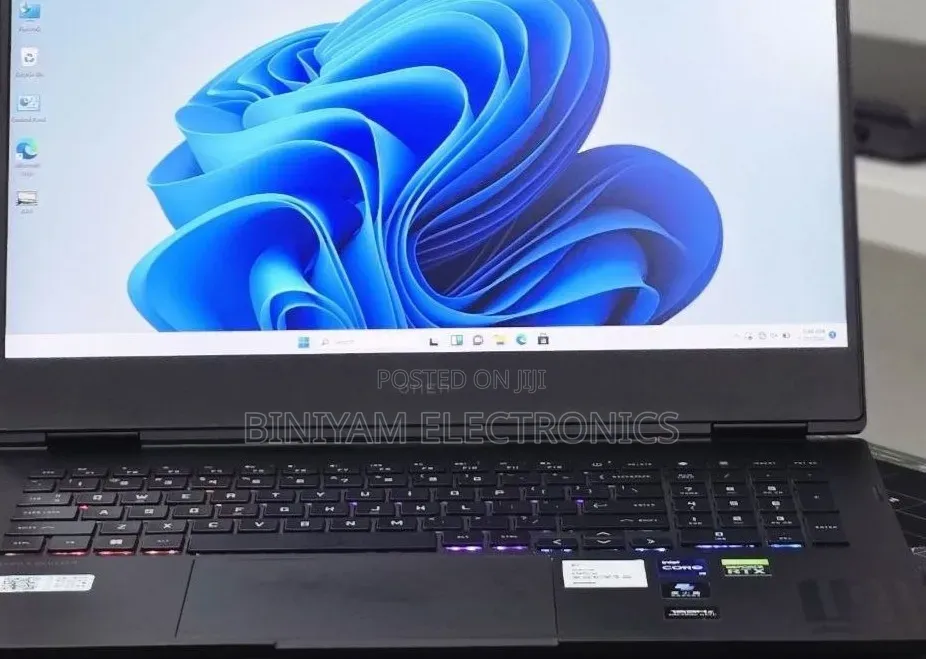 New Laptop HP Omen 16 16GB Intel Core i7 SSD 512GB