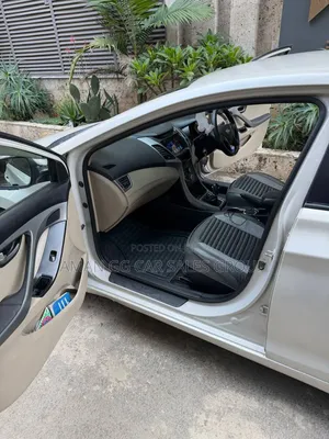 Hyundai Elantra 2015 Beige