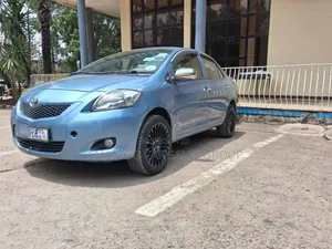 Toyota Yaris 2011 Blue