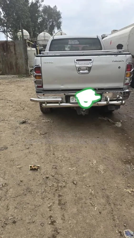 Toyota Hilux 2010 Silver