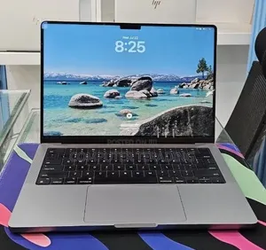 New Laptop Apple MacBook Pro 2023 M3 8GB Apple M3 SSD 512GB