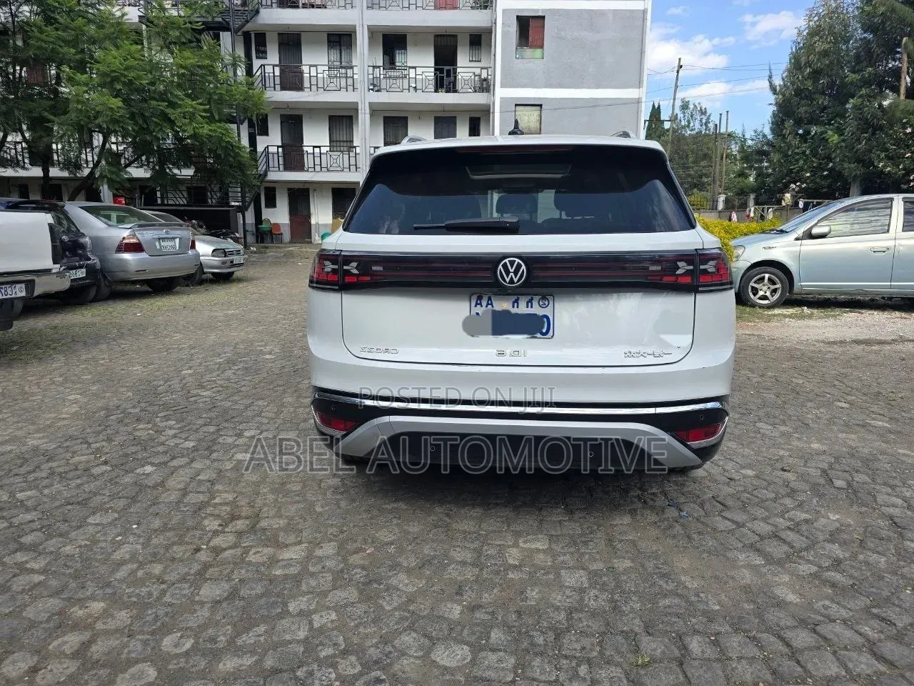 Volkswagen ID.6 2024 White