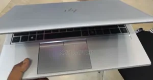 New Laptop HP EliteBook 840 G7 16GB Intel Core i5 SSD 512GB