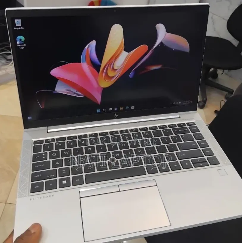 New Laptop HP EliteBook 840 G7 16GB Intel Core i5 SSD 512GB