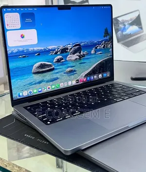 New Laptop Apple MacBook 16GB SSD 512GB